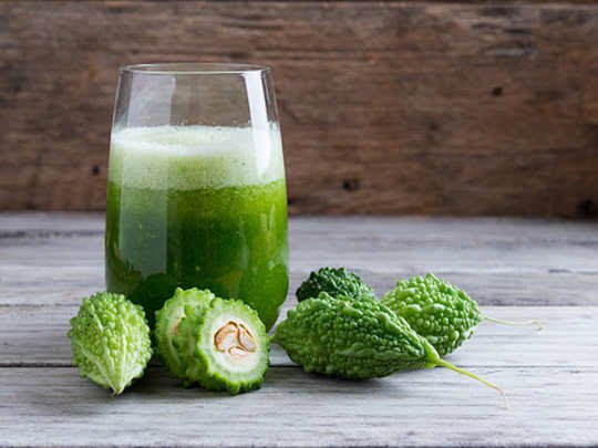 करेले के जूस में छिपा है अच्छी सेहत का खजाना, जानें फायदे और बनाने का तरीका